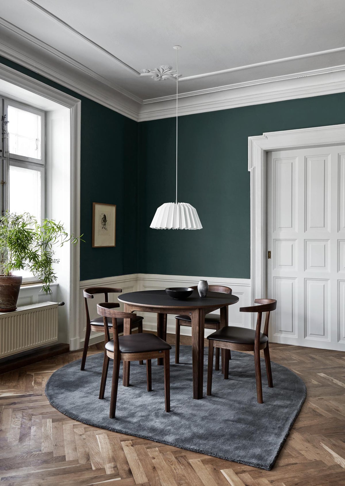 SM111 Round Extension Table