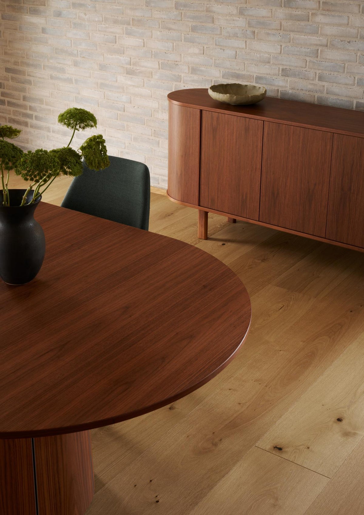SM543 Sideboard