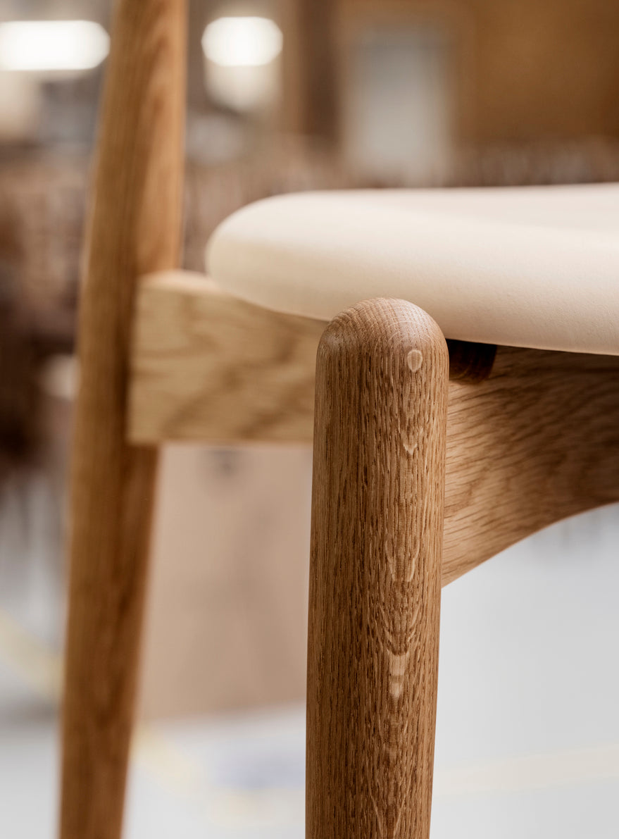 CH20 Elbow Chair