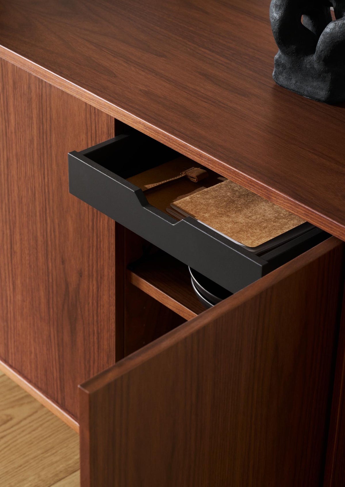 SM543 Sideboard