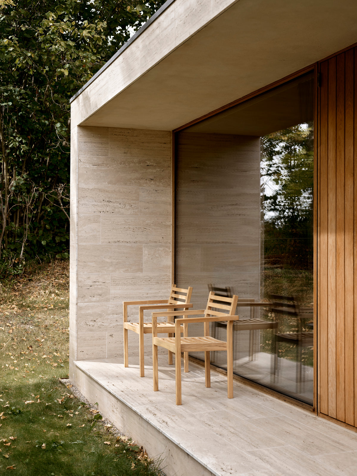 AH502 Outdoor Dining Chair with Armrest