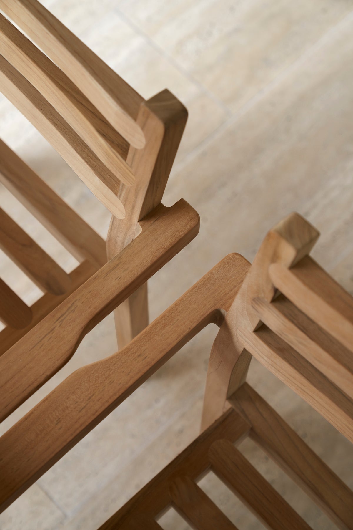 AH502 Outdoor Dining Chair with Armrest