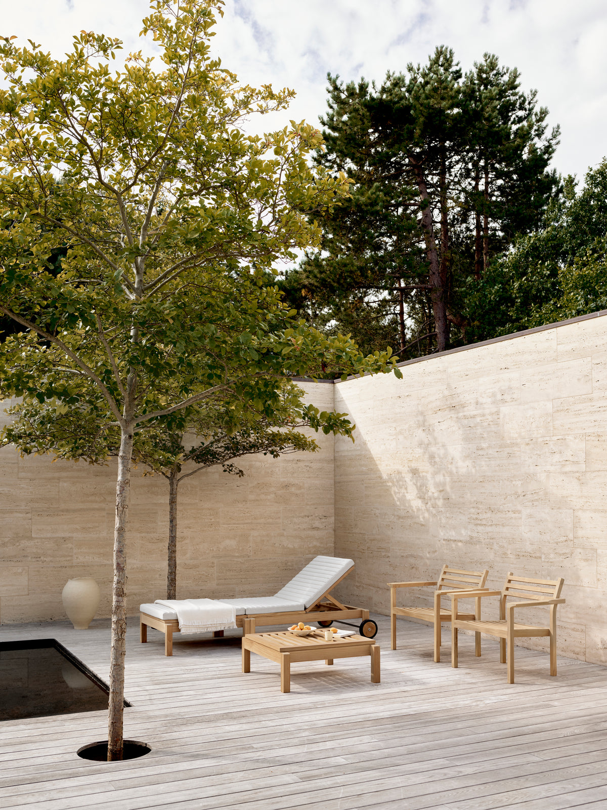 AH601 Outdoor Lounge Chair