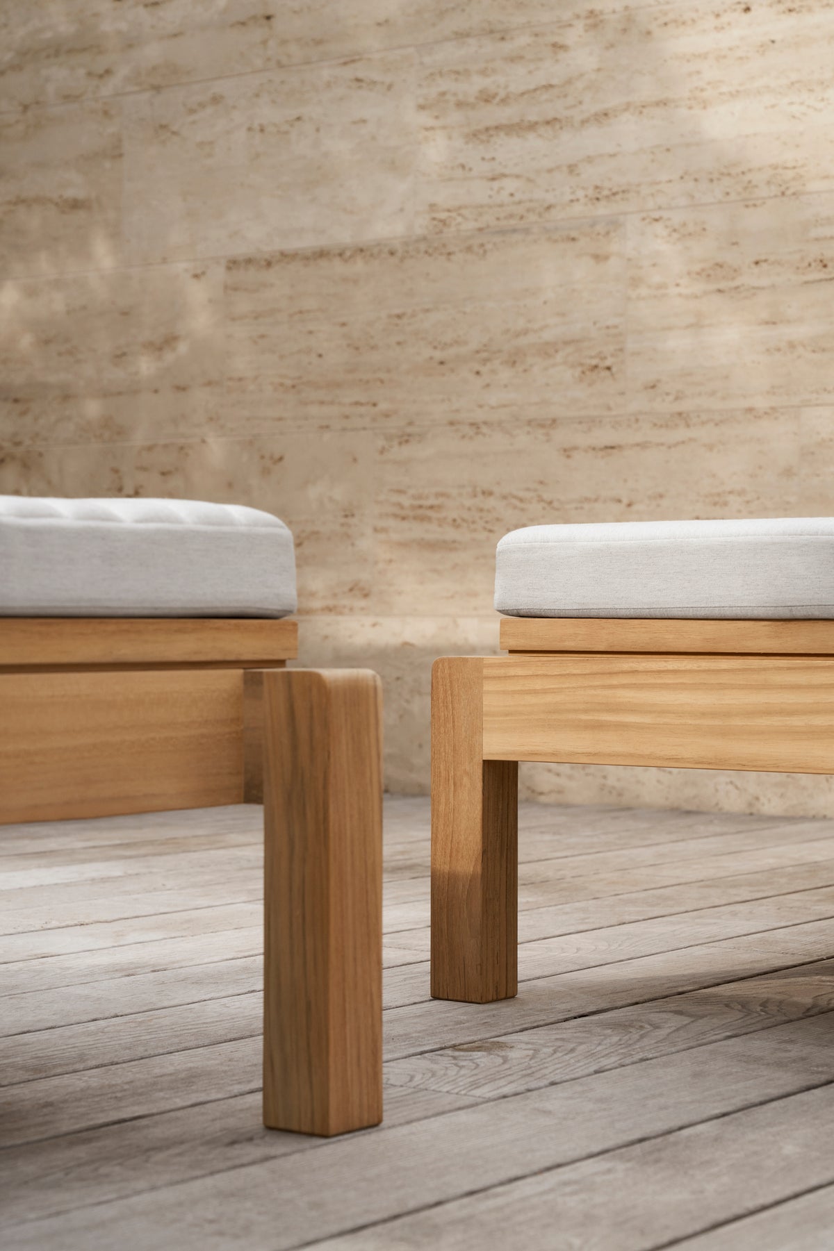 AH604 Outdoor Lounger
