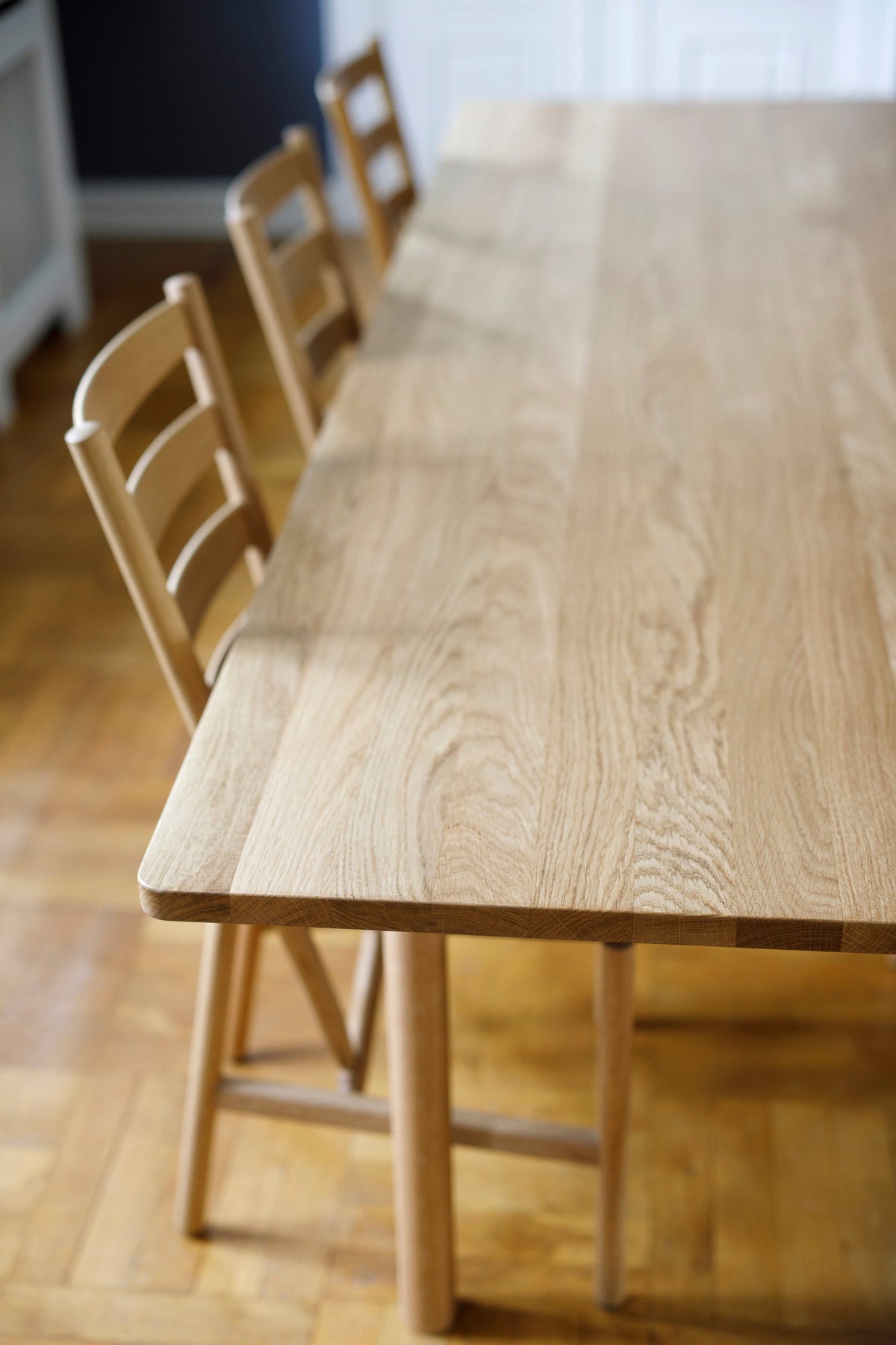 Brú Table