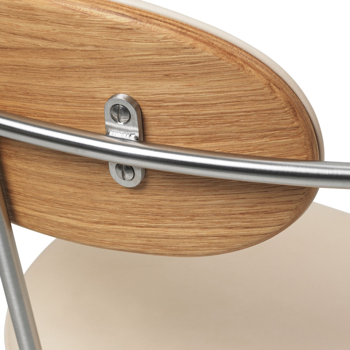 CH621 Swivel Chair