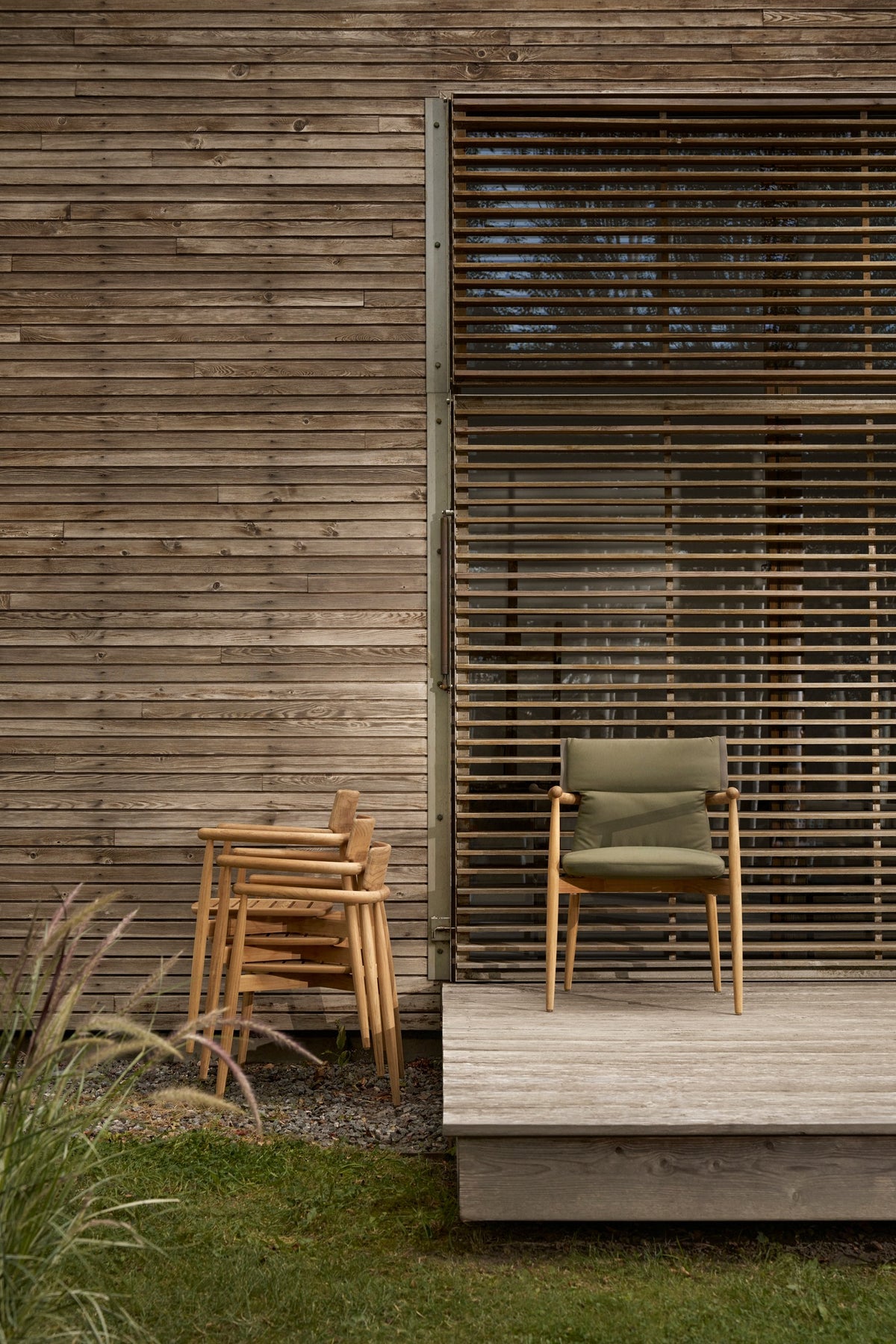 EOO8 Embrace Outdoor Dining Chair