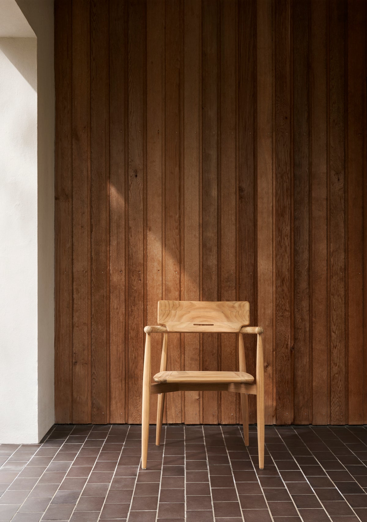 EOO8 Embrace Outdoor Dining Chair