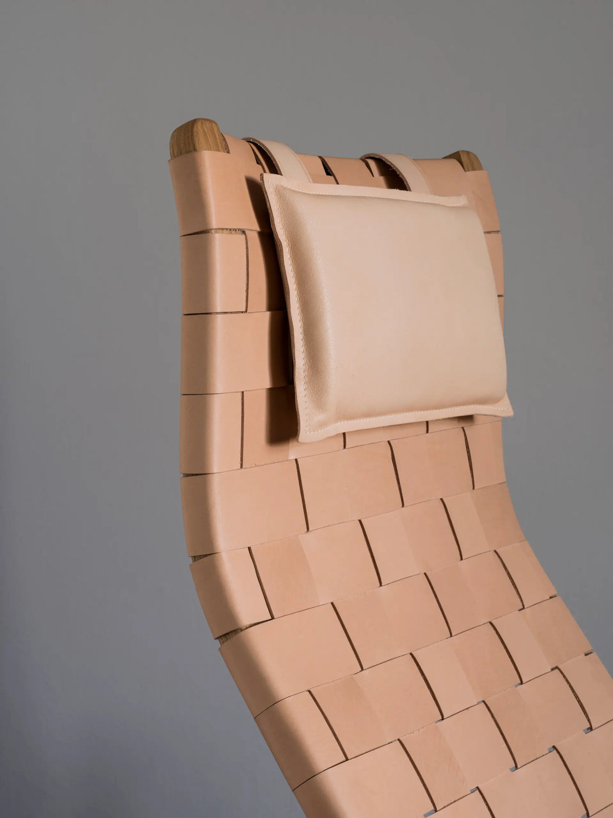 Primo Easy Chair High Back