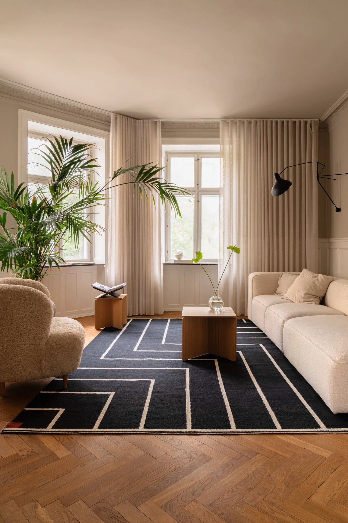 Rug VK-1  Black/White