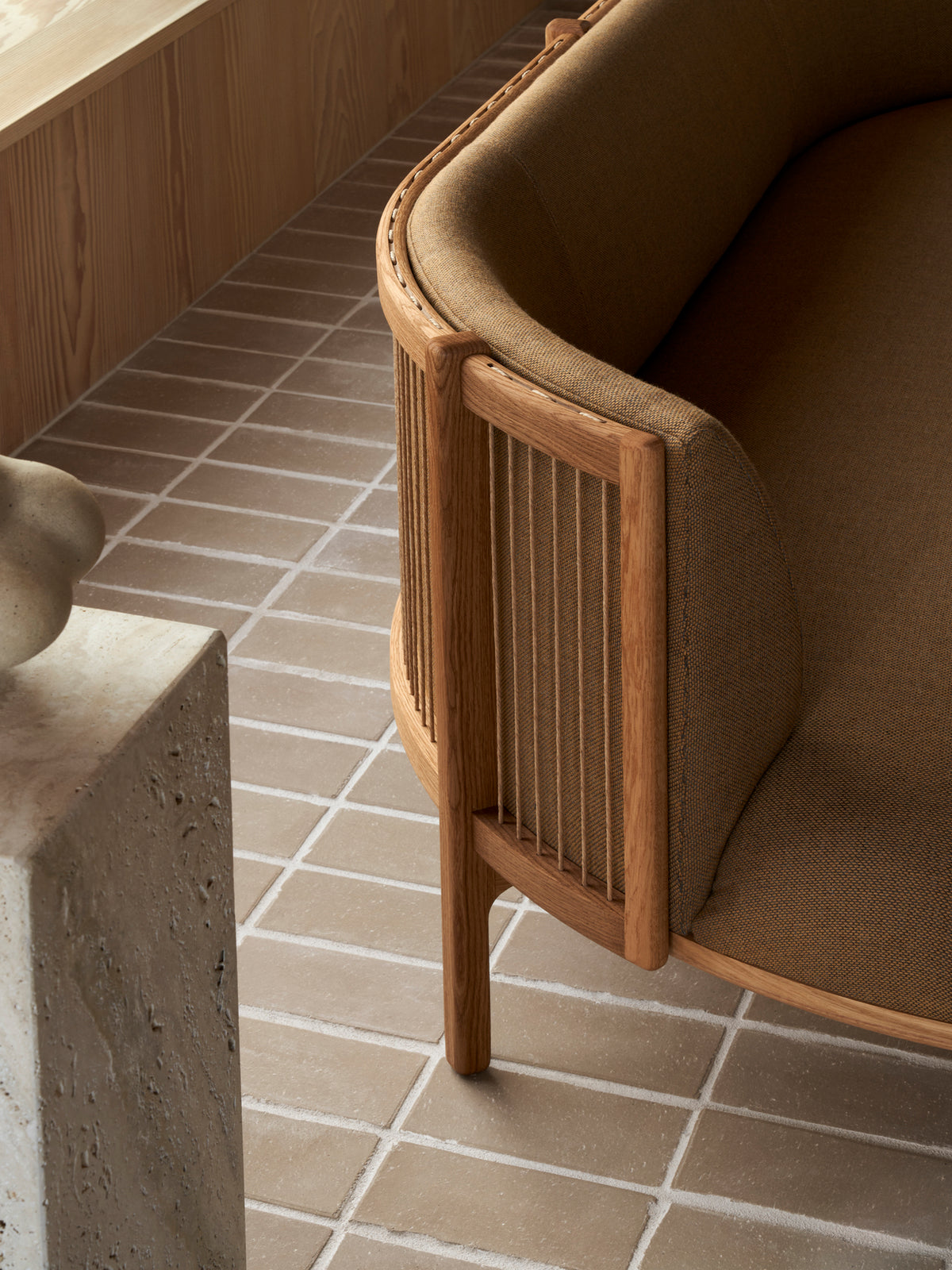 RF1903 Sideways Sofa