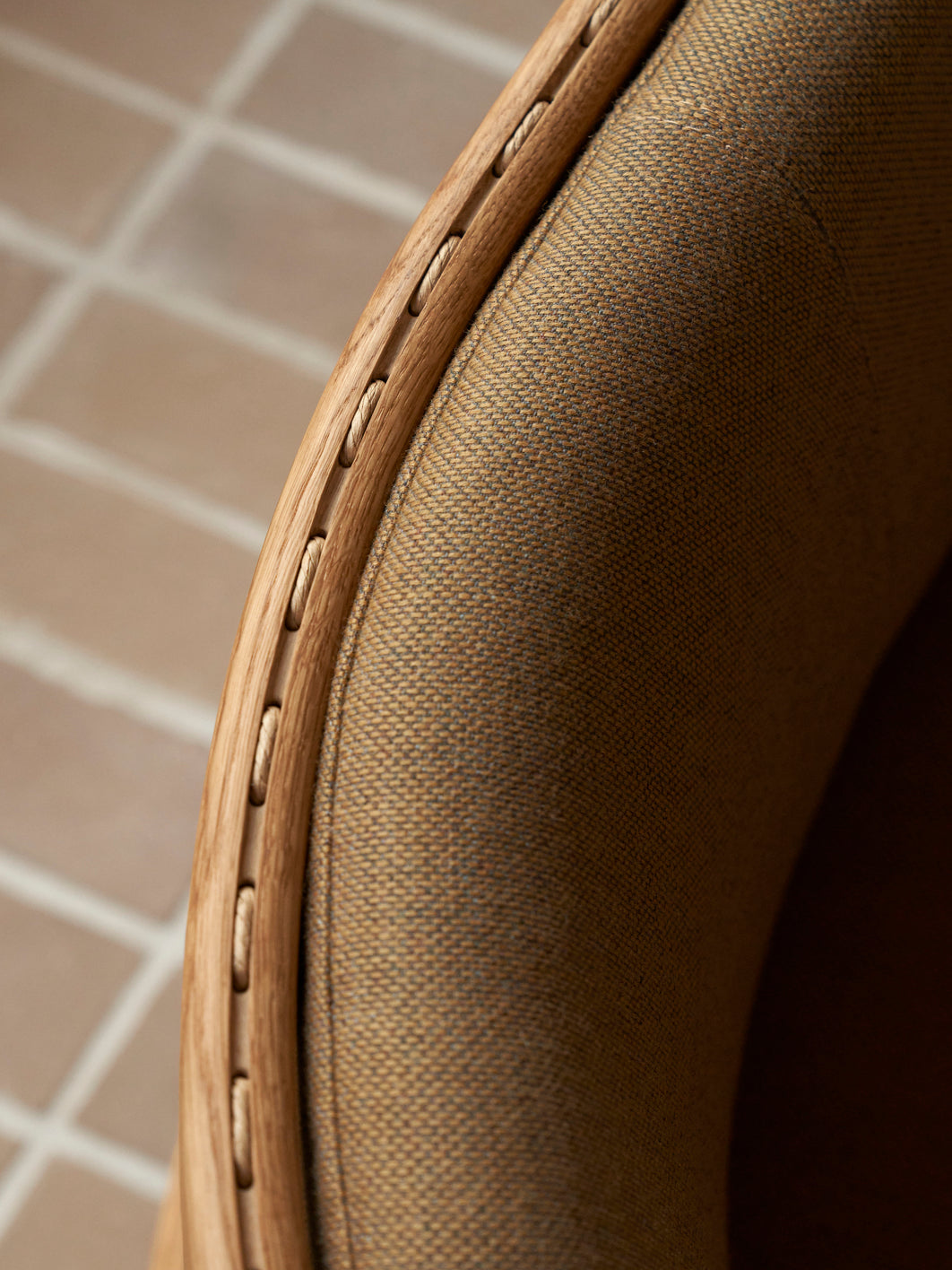 RF1903 Sideways Sofa