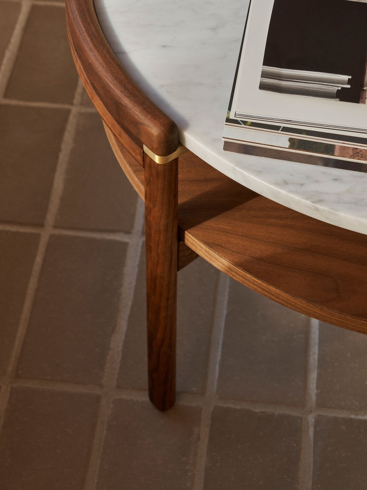 RF1903F Sideways Coffee Table