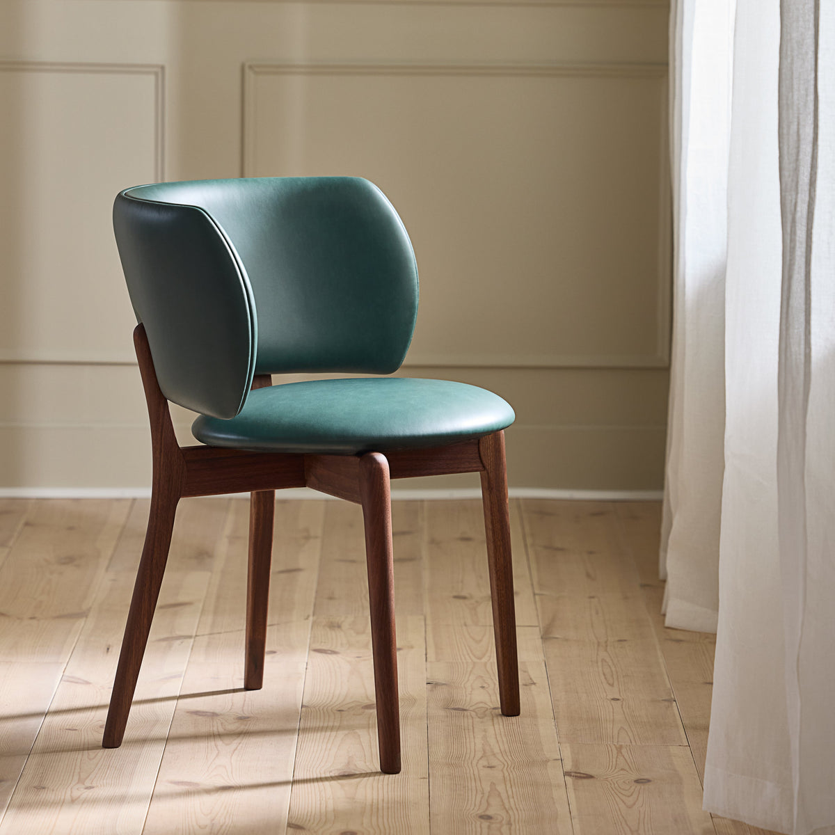 GM 3706 RO Armchair