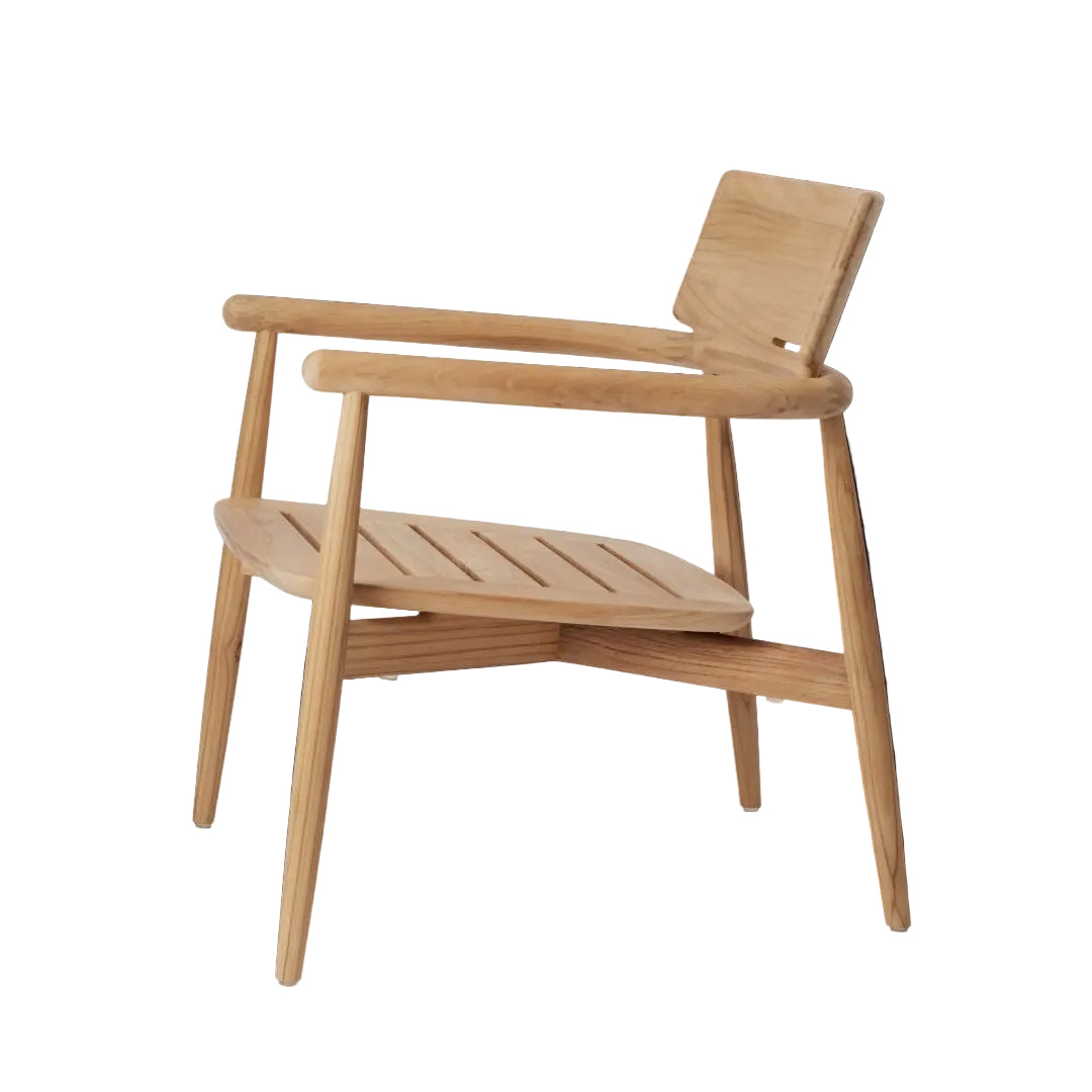 EO18 Embrace Outdoor Lounge Chair
